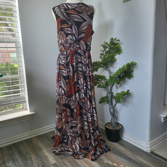 Kate & Lily Maxi Dress - Picture 4 of 12